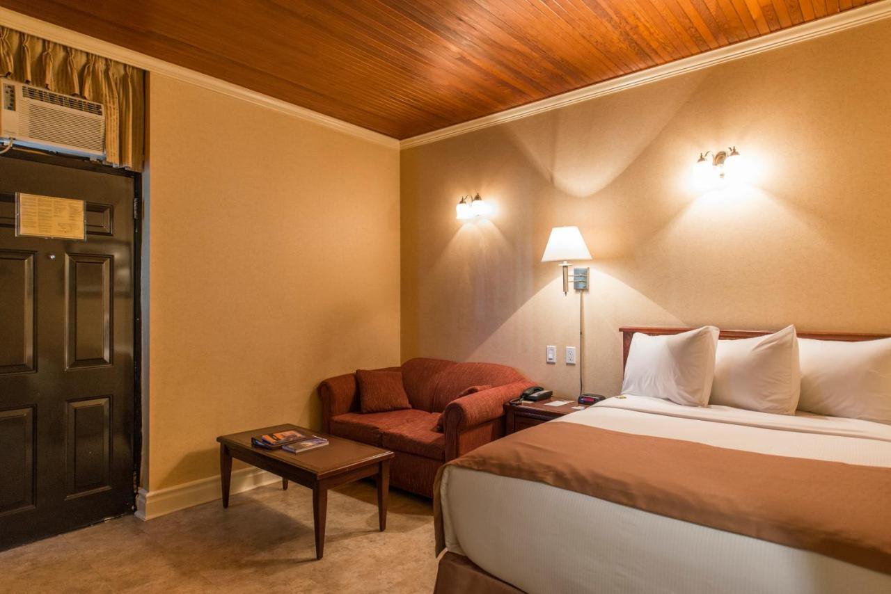 The Guv'Nor Inn St. John's Room photo